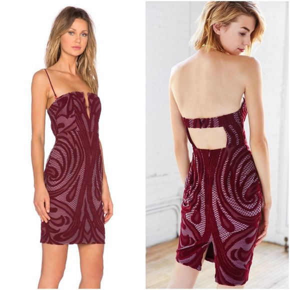 NWT STYLESTALKER Low V MELROSE Midi Textured Dress - Picture 1 of 11